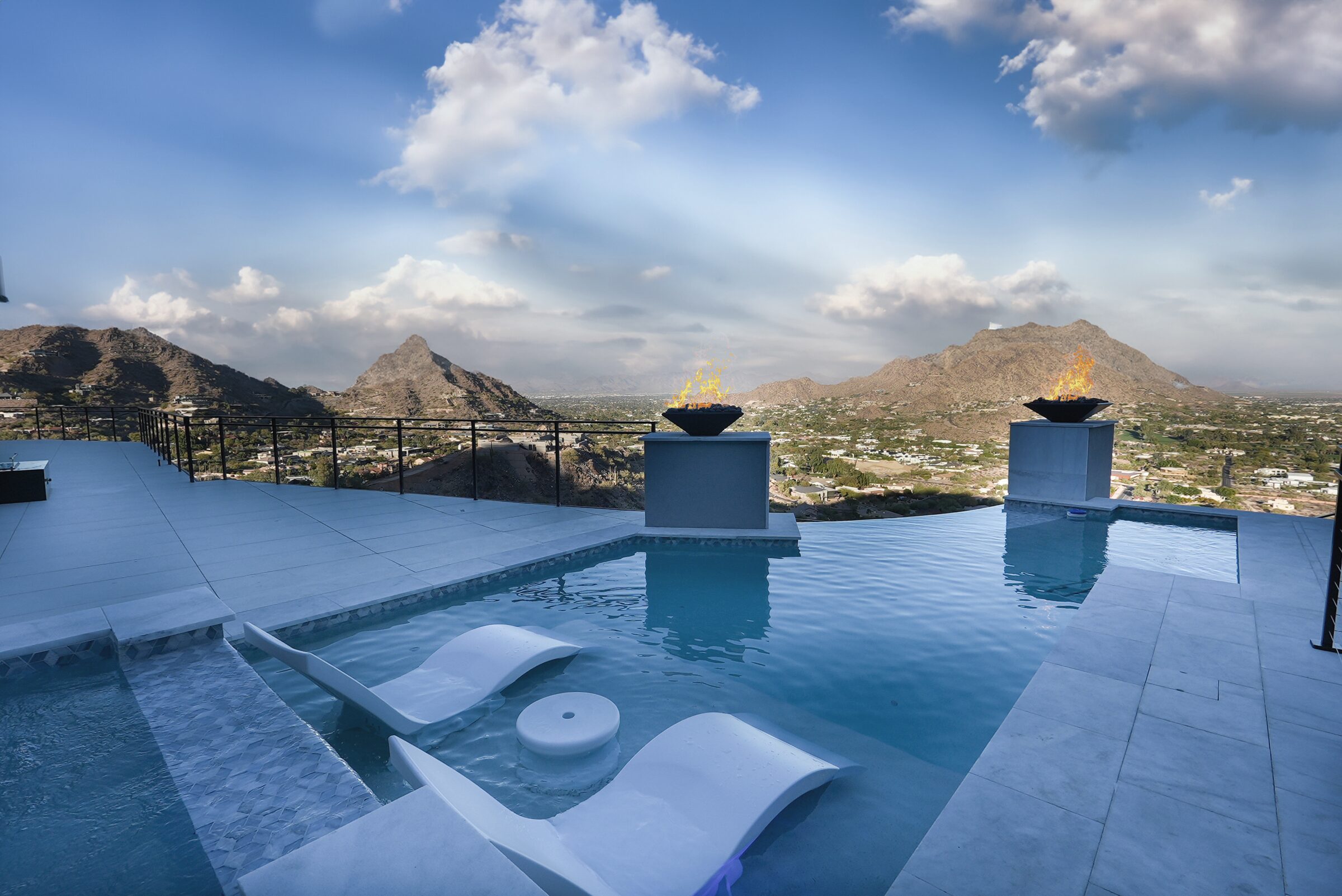 Paradise Valley Infinity Pool